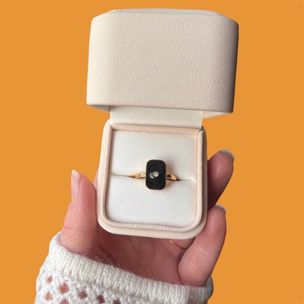 18k Gold Plated Ring - Picture 3 of 7